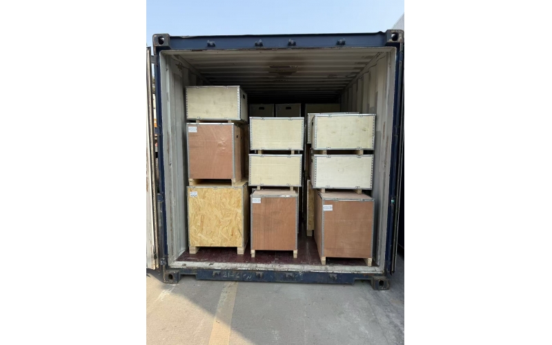 brand new engines 4BT ,2TR and KA24 loaded finished 