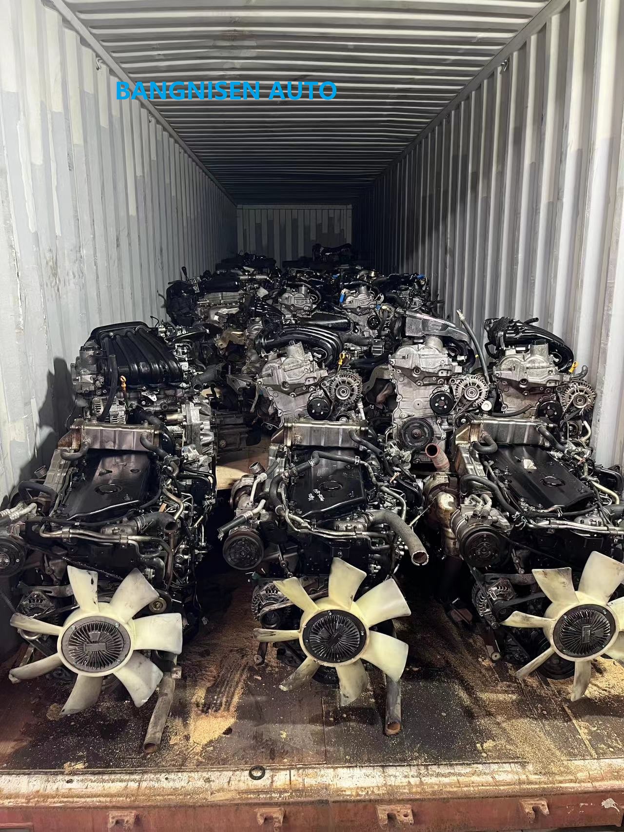 BANGNISEN mixed load ISUZU CUMMINS NISSAN KUBOTA engines to CHILE(图6)