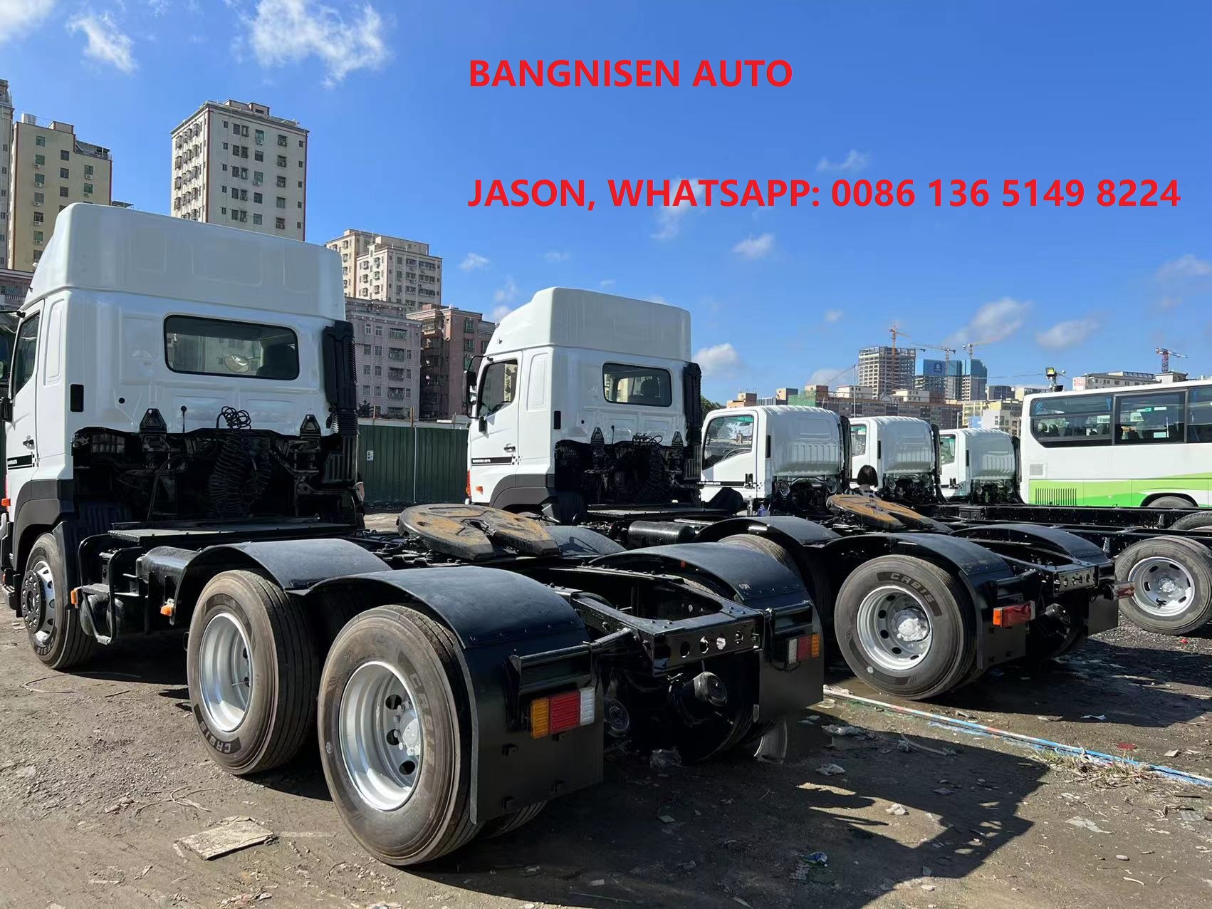 Buen estado 6X4 HINO 700 Semirremolque HINO 700 Camión tractor a la venta(图3)