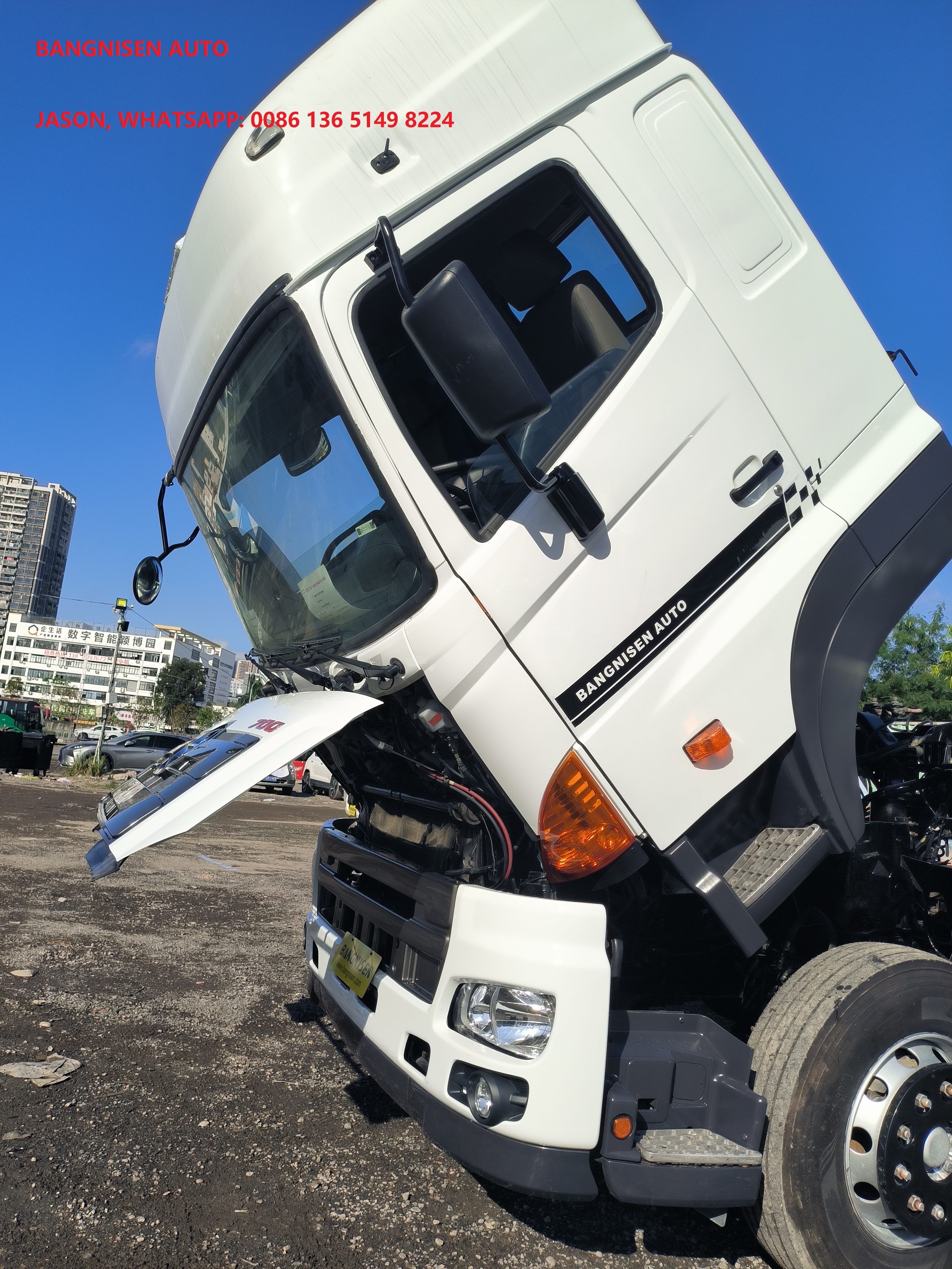 Buen estado 6X4 HINO 700 Semirremolque HINO 700 Camión tractor a la venta(图5)