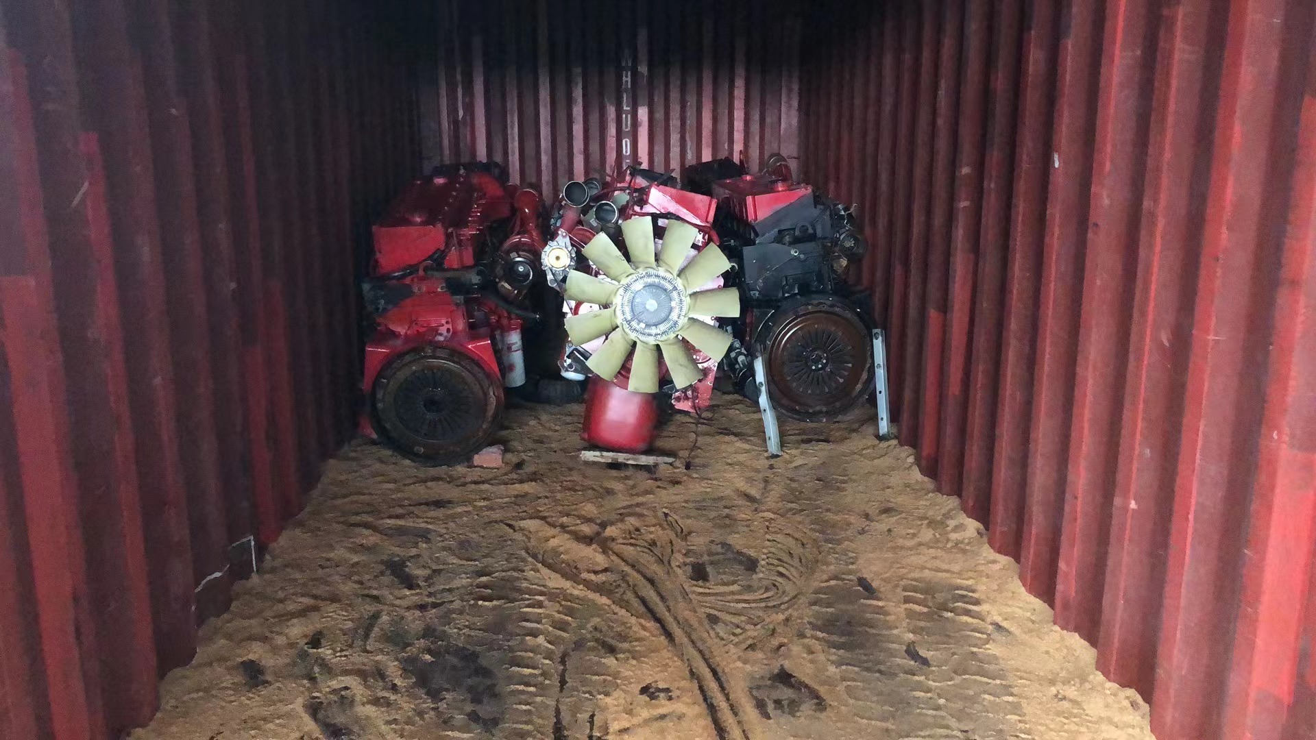 Load container for ISM11 and 4BT ,6BT to Mexico in 19th August(图2)