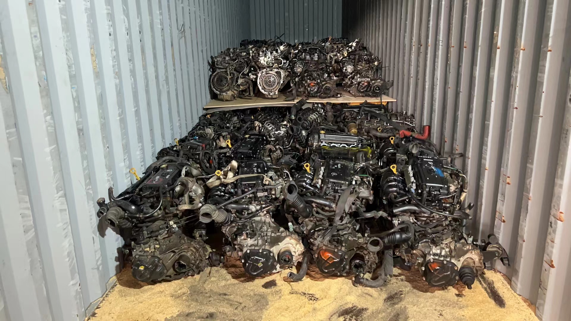 BANGNISEN mixed load engines for HYUNDAI ISUZU TOYOTA CUMMINS NISSAN to COSTA RICA(图4)