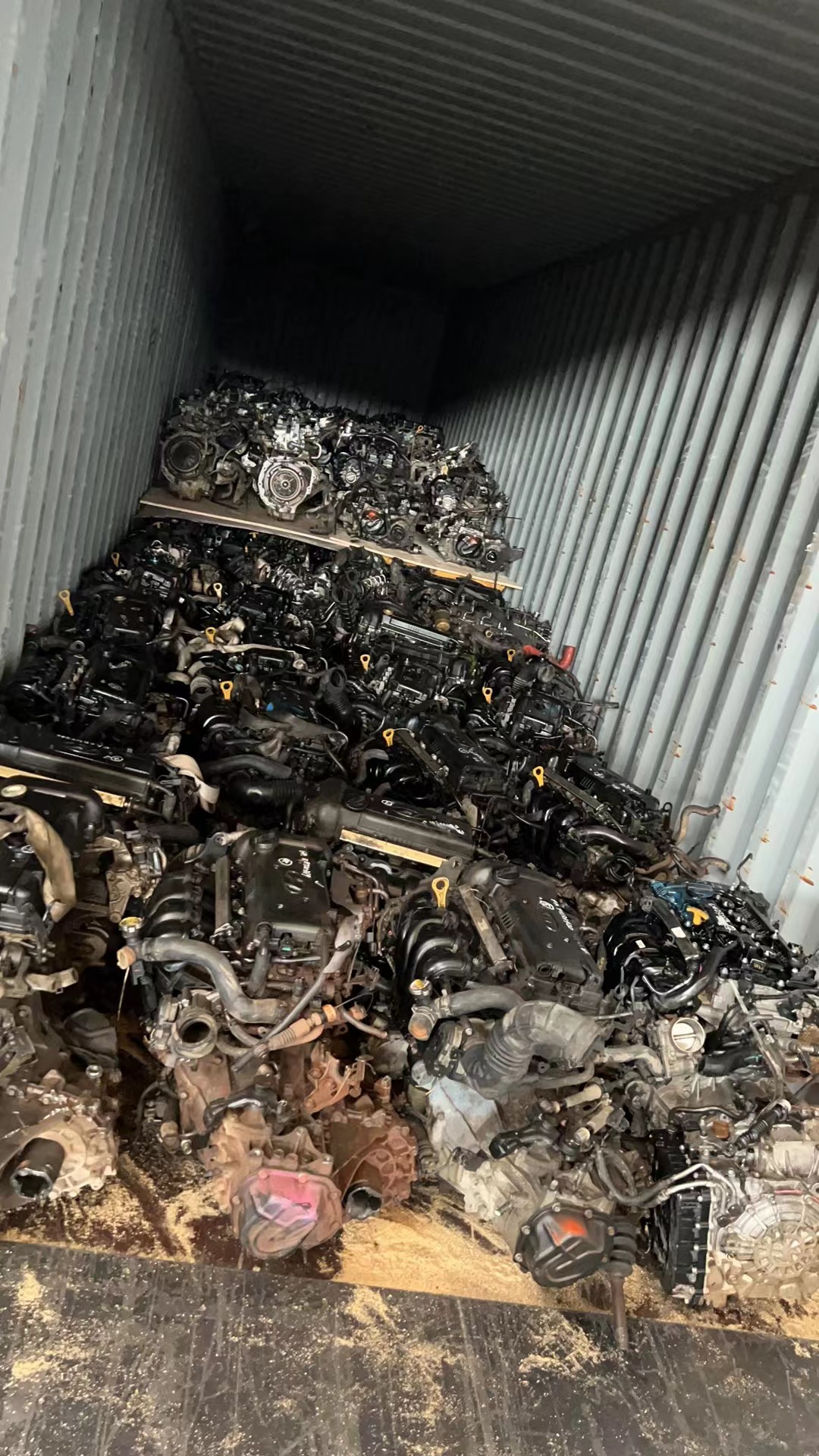 BANGNISEN mixed load engines for HYUNDAI ISUZU TOYOTA CUMMINS NISSAN to COSTA RICA(图3)