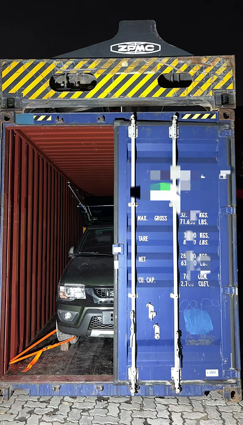 Environment information: Isuzu 600P truck and pickup isuzu T17 in Guatemala