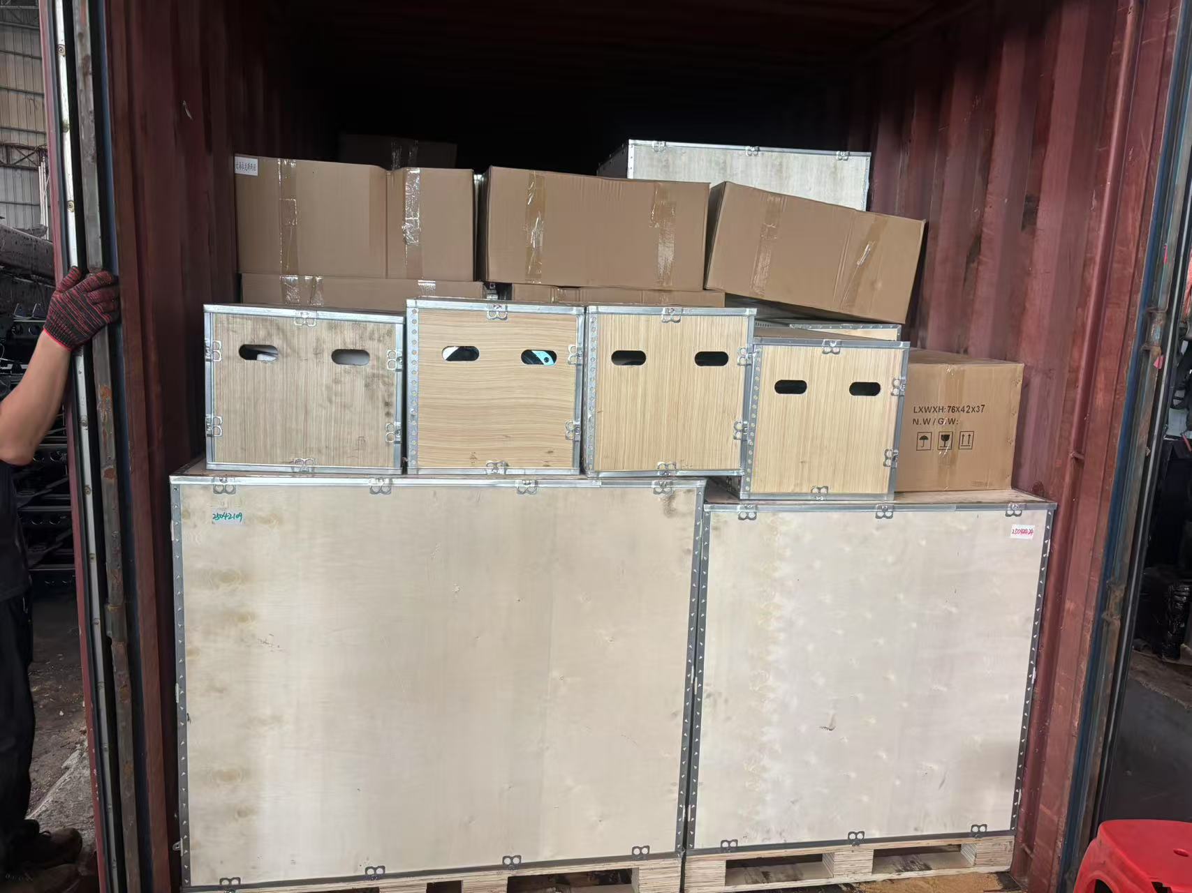High-Performance Engines on the Move! 6BT & ISM11 Shipped to Colombia in 40HQ Containers(图3)