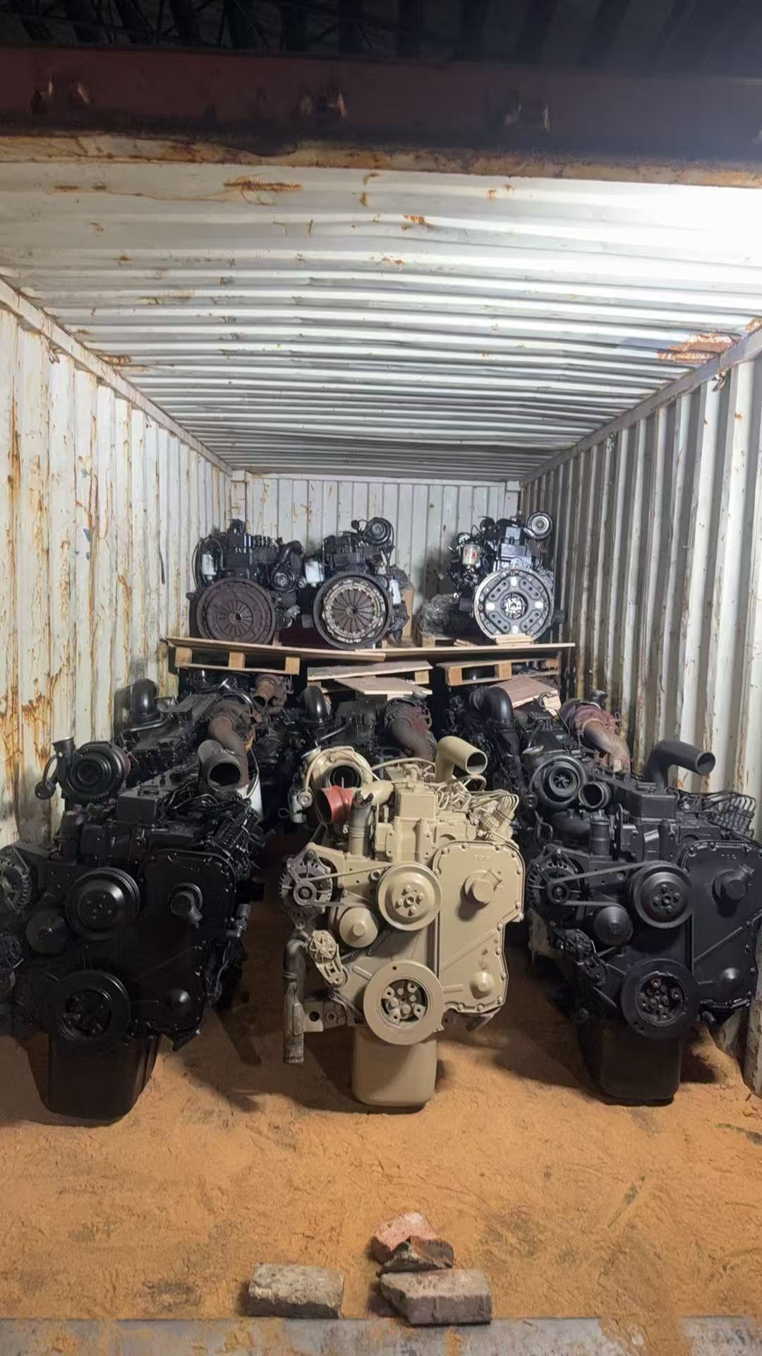  Mixed Shipment to Guatemala! Used 6BT/4BT Engines + New Turbos Loaded in 20HQ Container(图3)