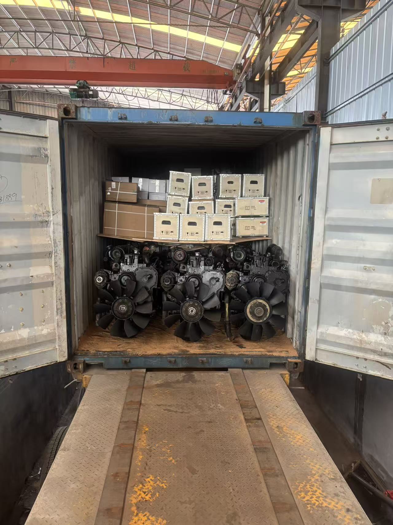 Cummins engines, starters, generators, and service parts are being shipped to El Salvador.(图8)