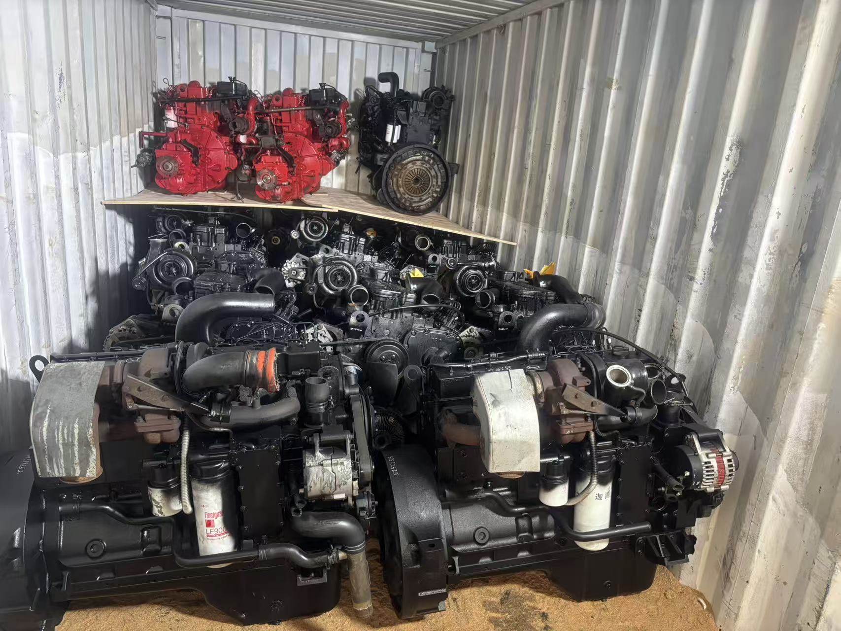 Cummins engines, starters, generators, and service parts are being shipped to El Salvador.(图5)