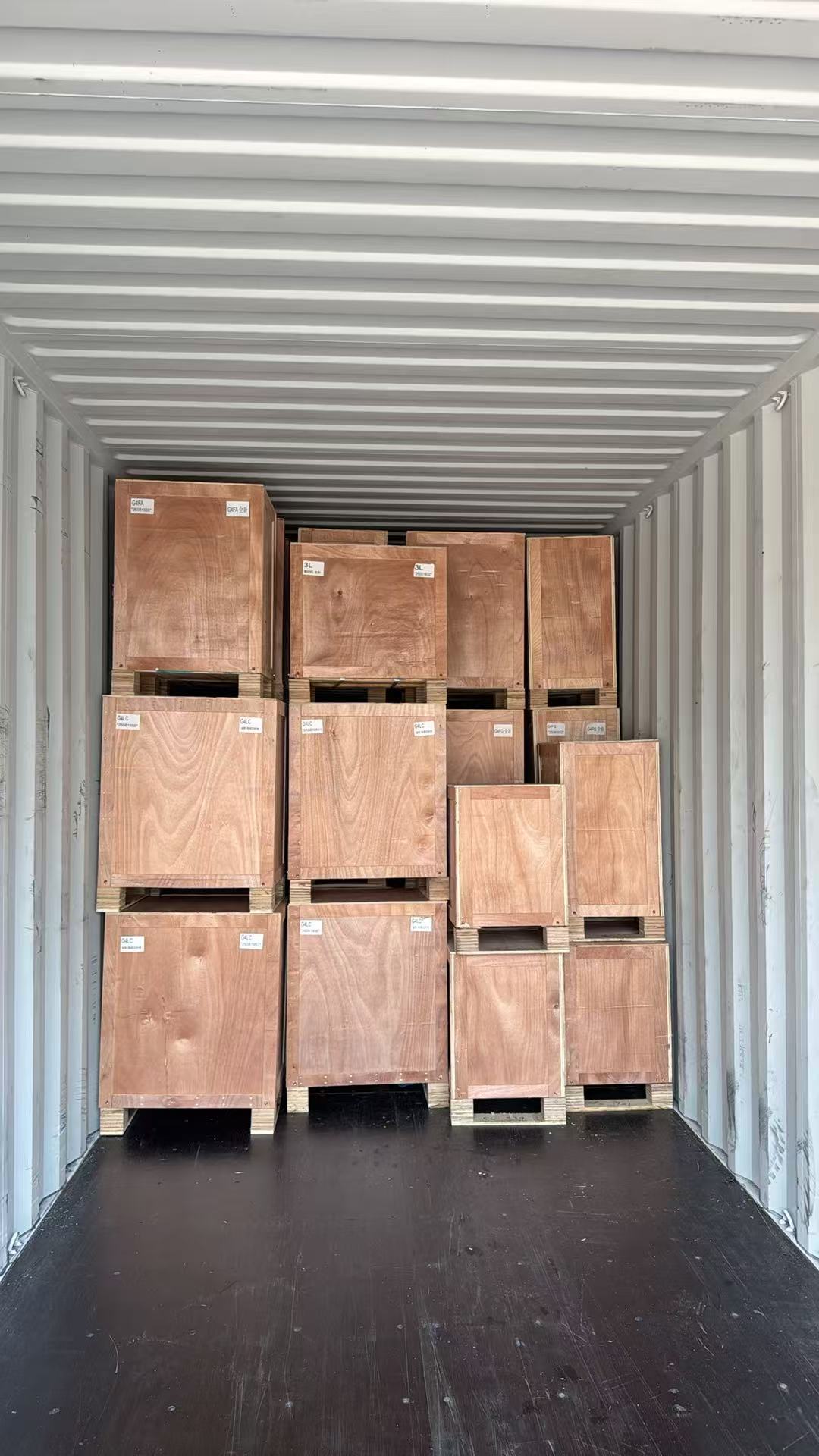 40HQ container loaded with new long block engines to Chile(图4) 40HQ container loaded with new long block engines to Chile(图4)